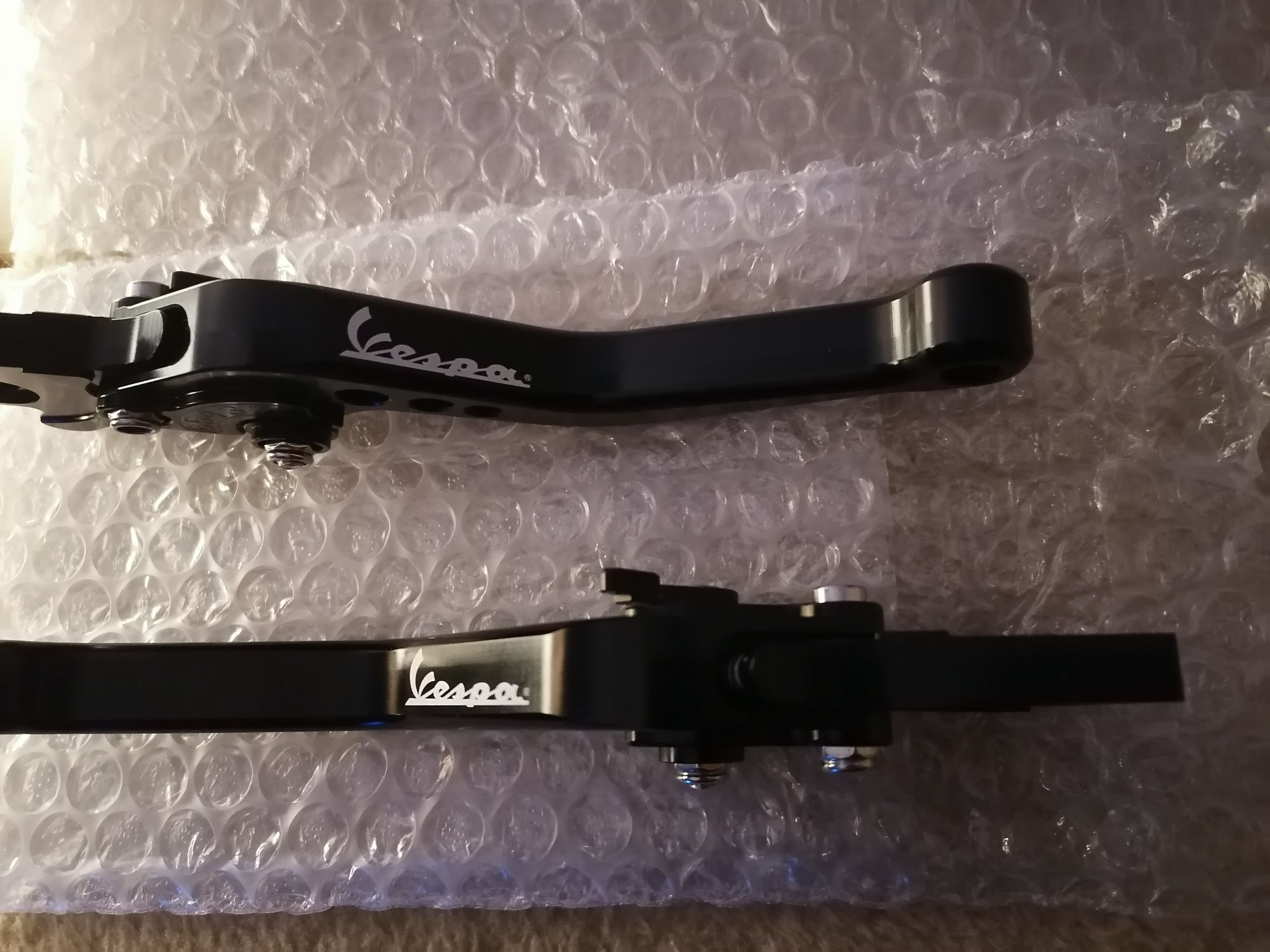 Manetes de travão reguláveis para Motorizadas Vespa