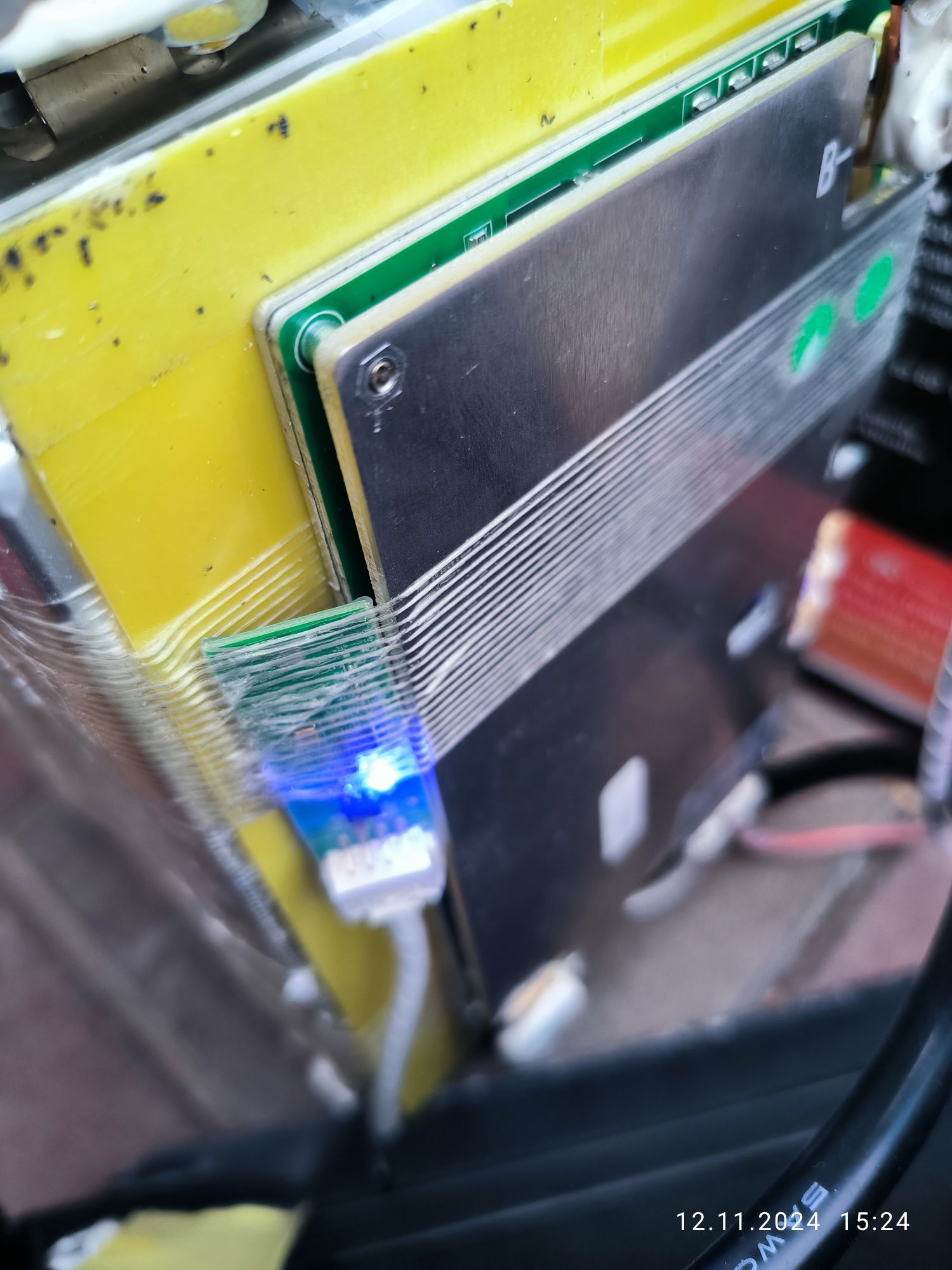 LiFePo4 аккумулятор 150 Ah 12v  на запчастини чи для ремонту