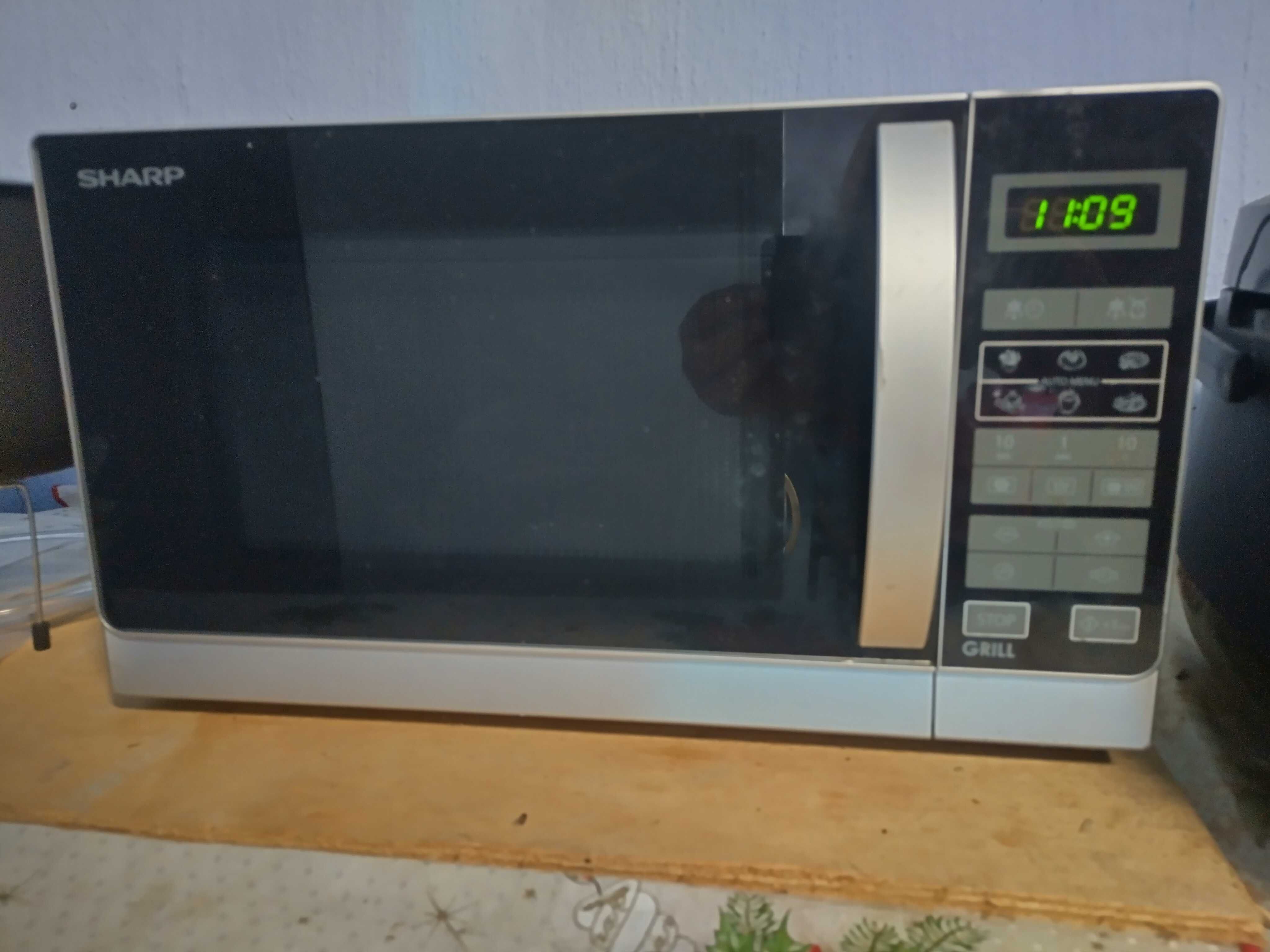 Мікрохвильовка sharp R642 IN W