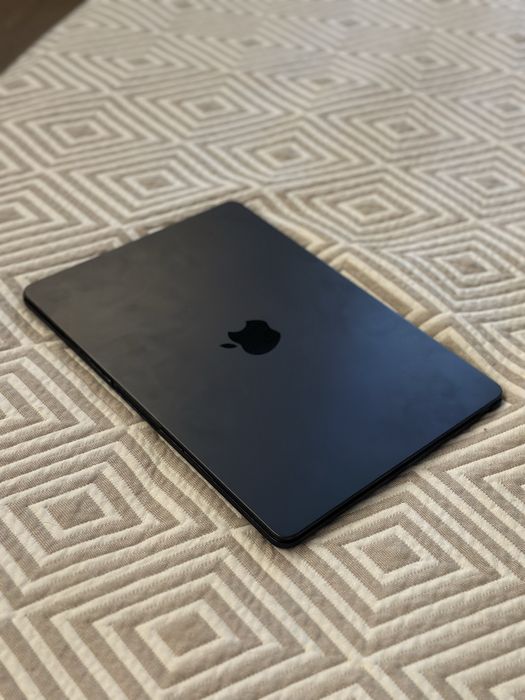Macbook air m2 8/256gb