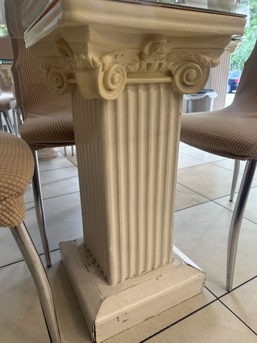 Stoły i krzesła porządne kolumny krzesla do baru/cukierni/restauracja