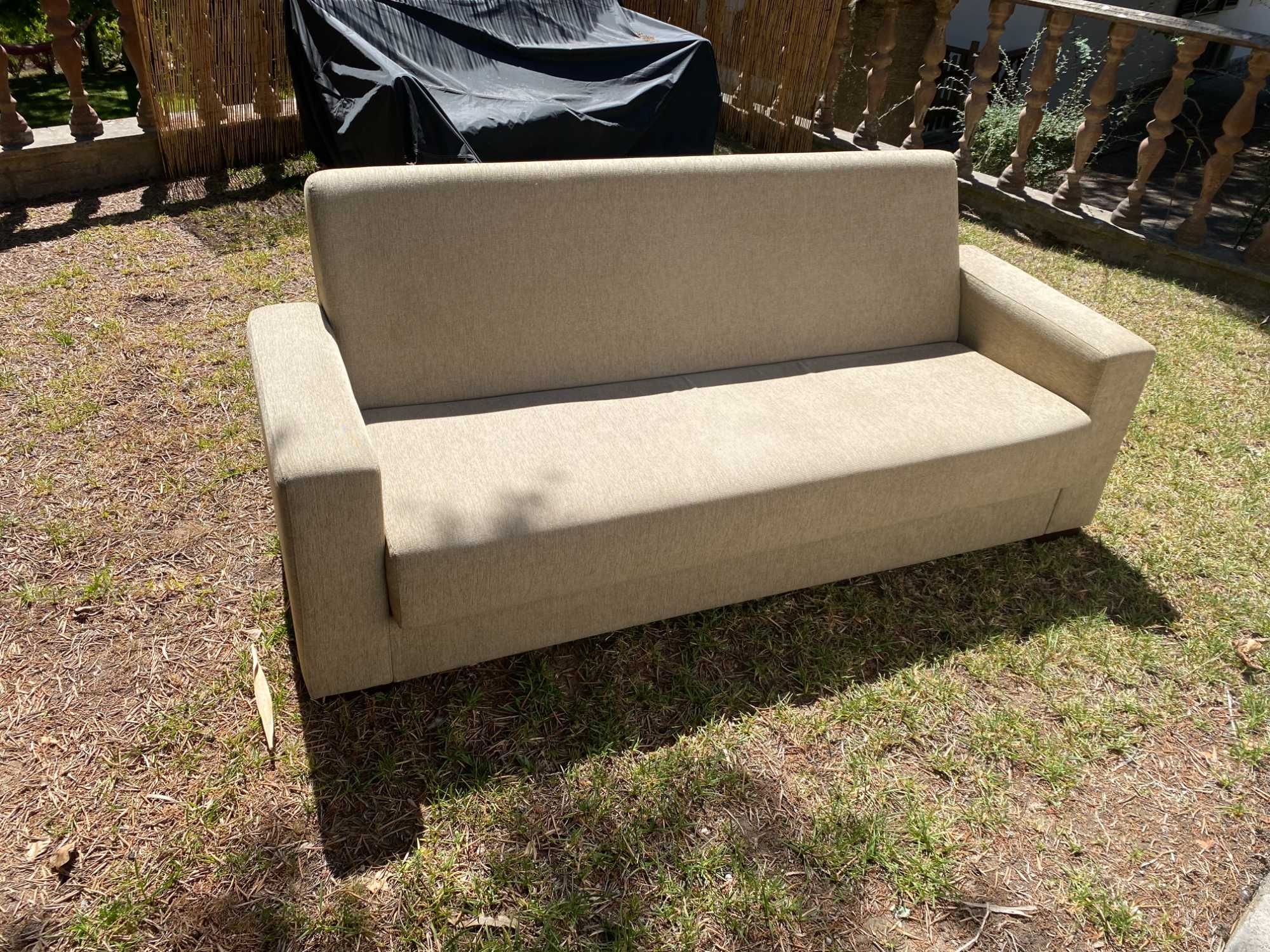 Sofa cama 3 lugares cor creme