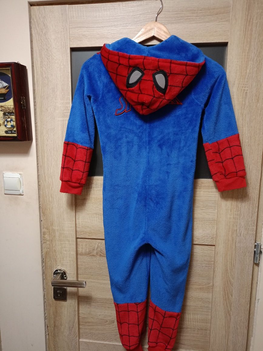 Strój karnawałowy piźama polarowa 7-8 lat roz 128 spiderman