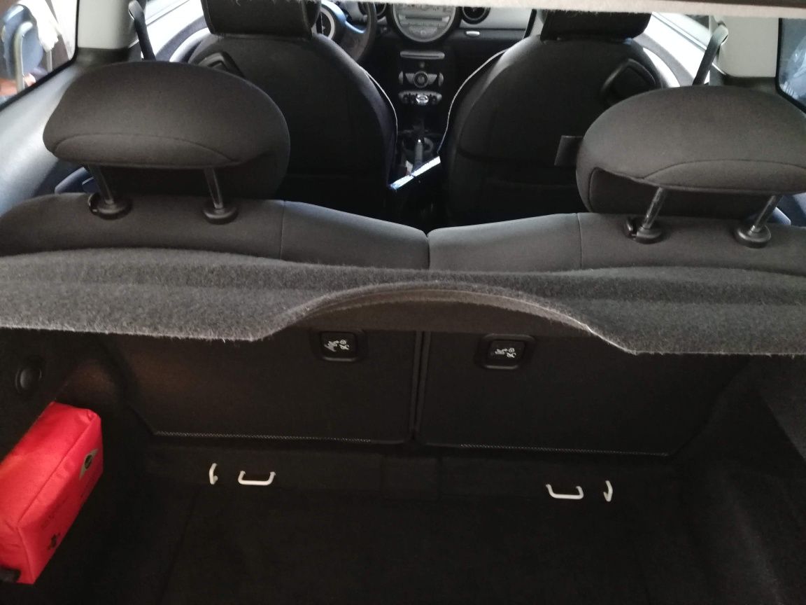 Vende-se Mini One 1.4 gasolina só com 80.500km