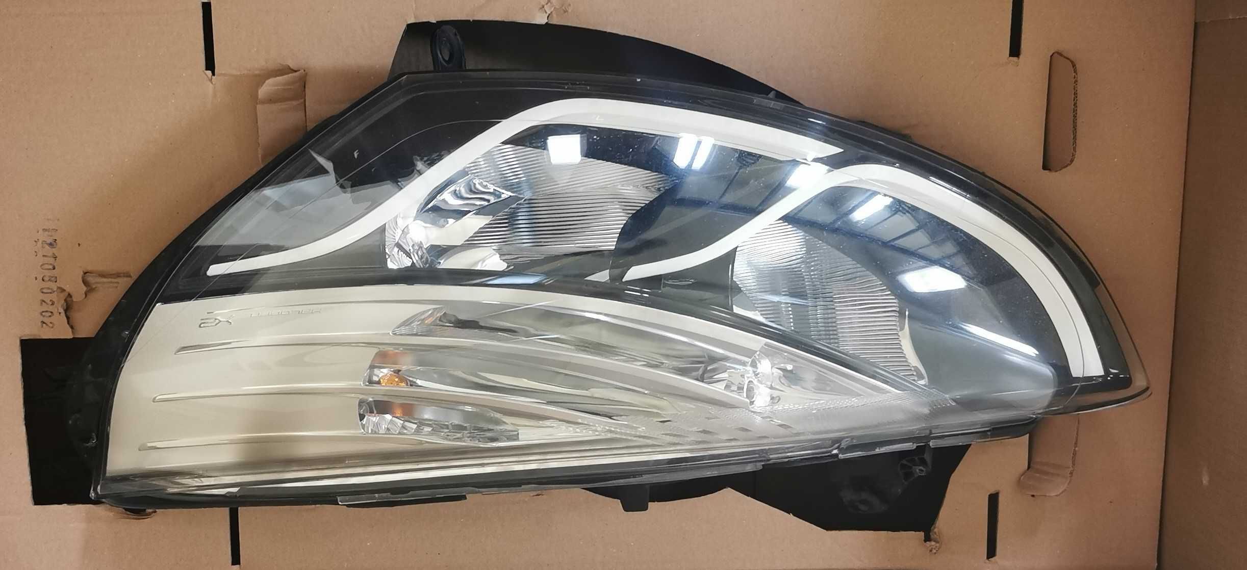 Lampy przednie do Renault Clio 4