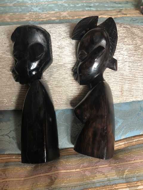 Esculturas artesanais africanas madeira maciça pau preto dos anos 60