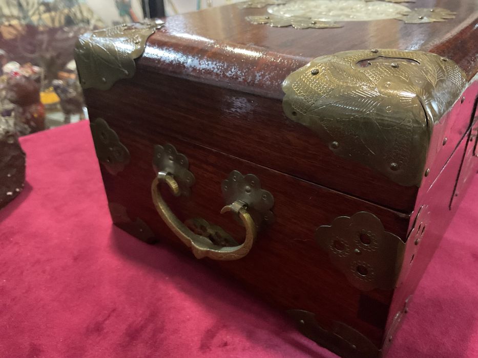 Caixa joias madeira orienta trabalhada top 24x17x12 cm