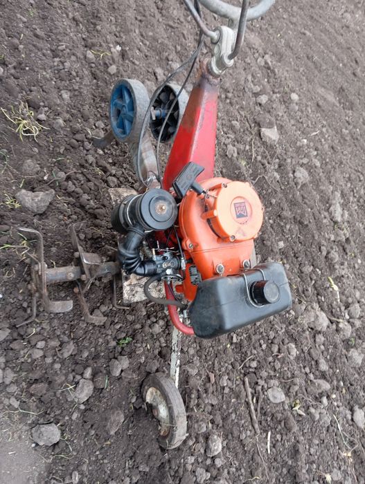 Мотокультиватор  робі52