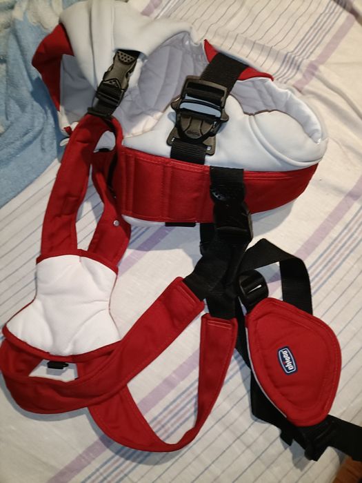 Продам кенгурушку Chicco