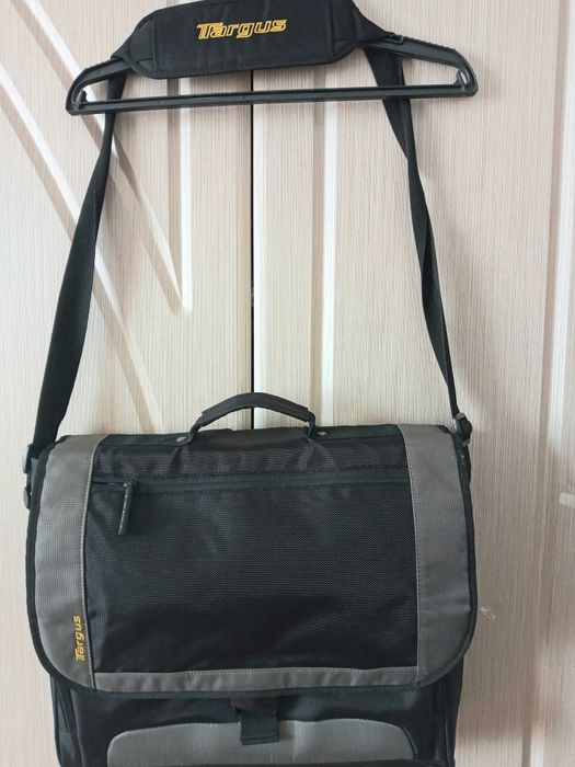 Сумка для ноутбука фірмова    Targus