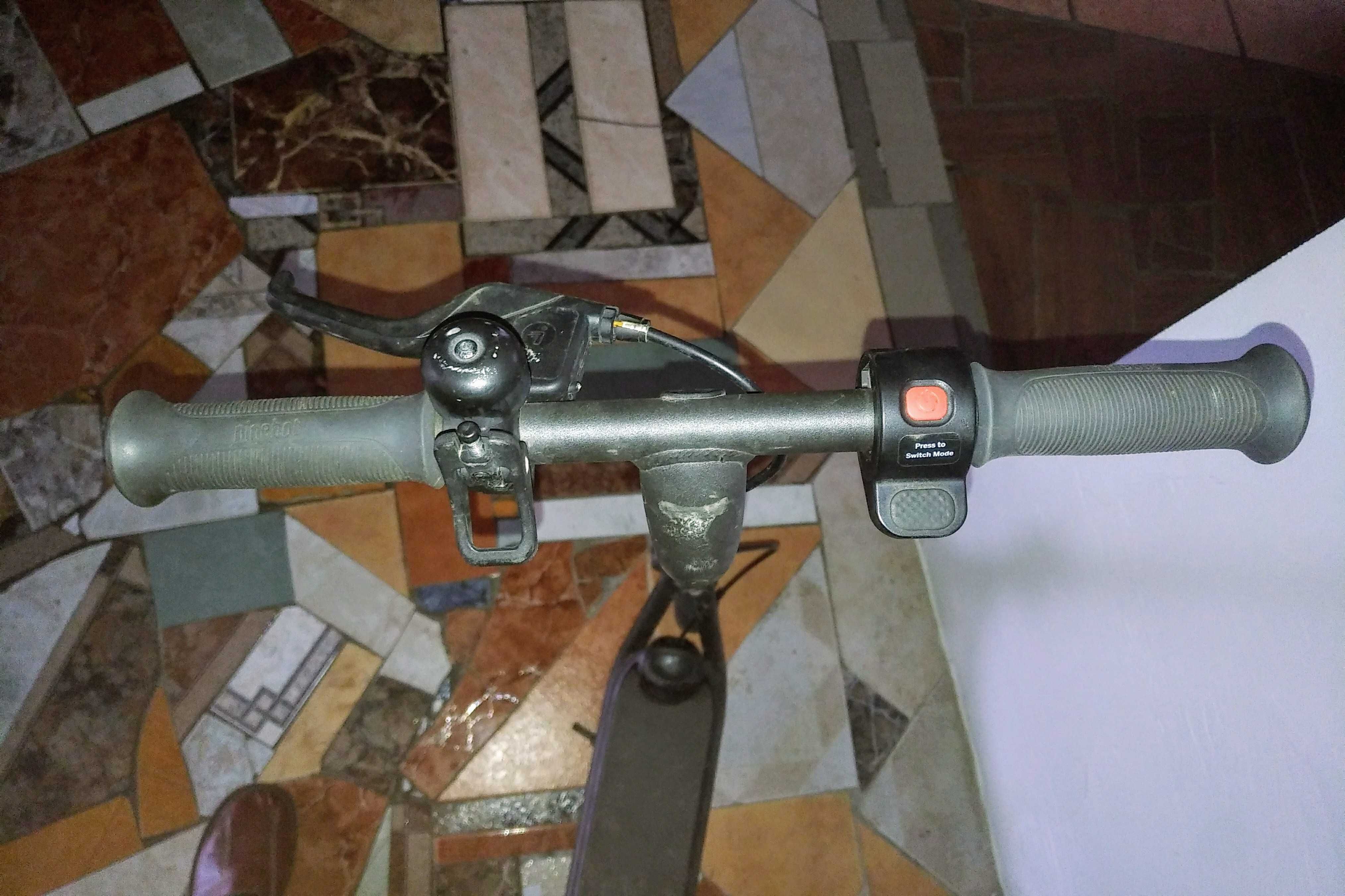 Hulajnoga Ninebot eKickScooter ZING C20