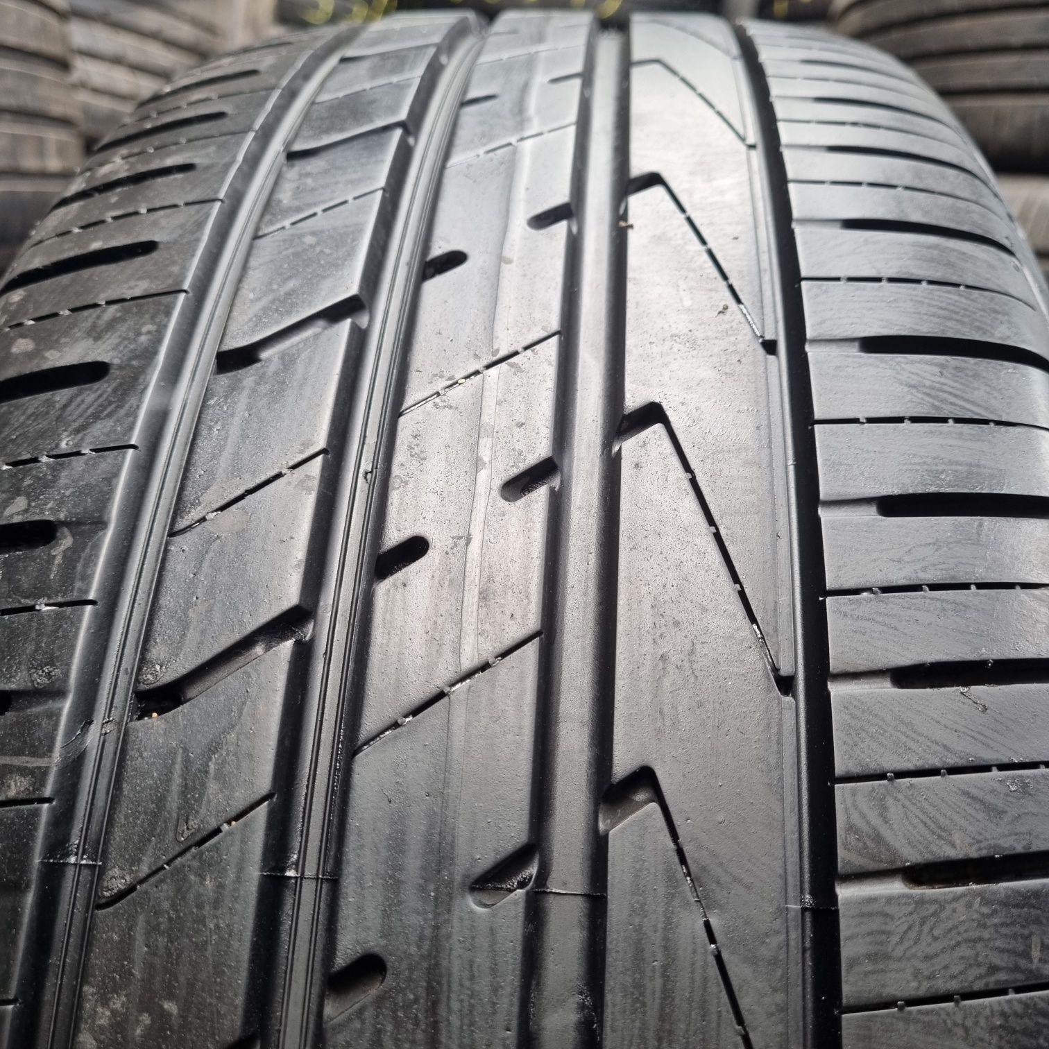 Para opon letnich Hankook 235 55r18 r19