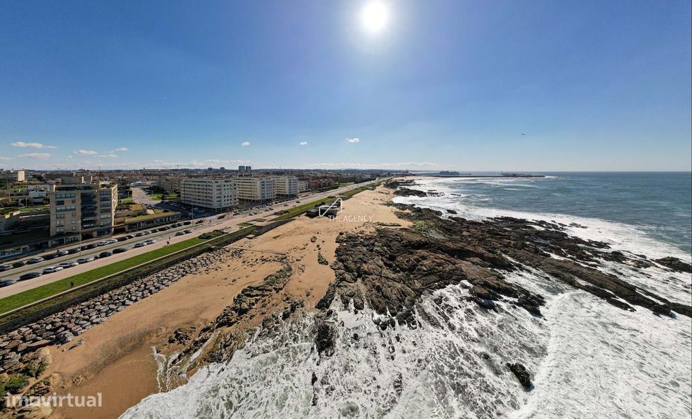 Moradia T4 de Luxo | Leça da Palmeira - 1000m² de Exclusividade e Conf