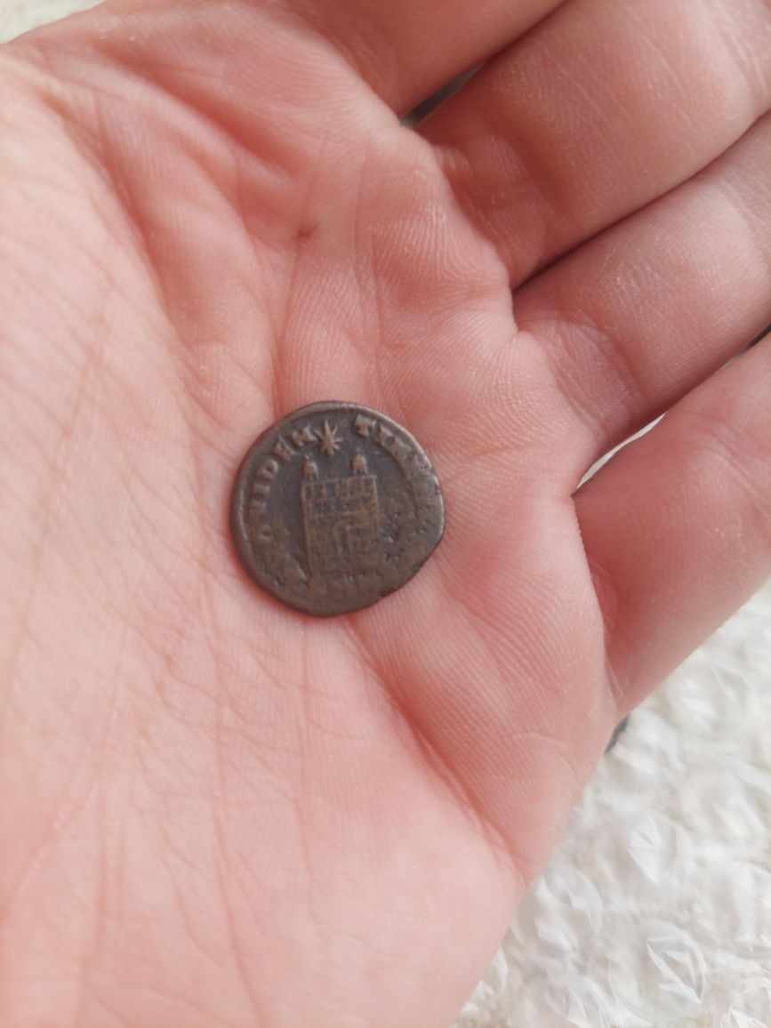 Moeda Constantino I