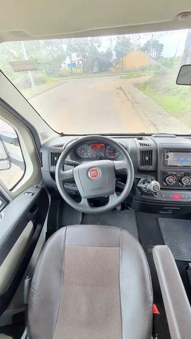 Autocaravana 2014 Fiat Ducato Sunlight A72 de 6 Lugares