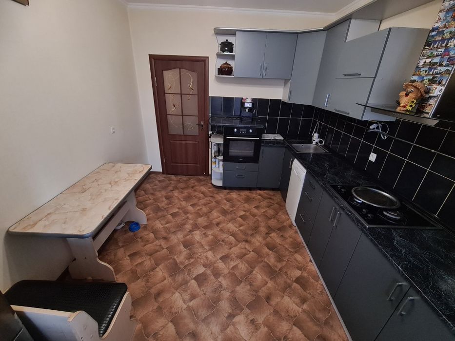 Продаю 2 комнатную квартиру  73 кв.м Северная звезда.