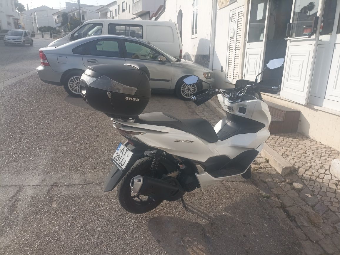 Honda PCX 125 ano 2022 do mês 10