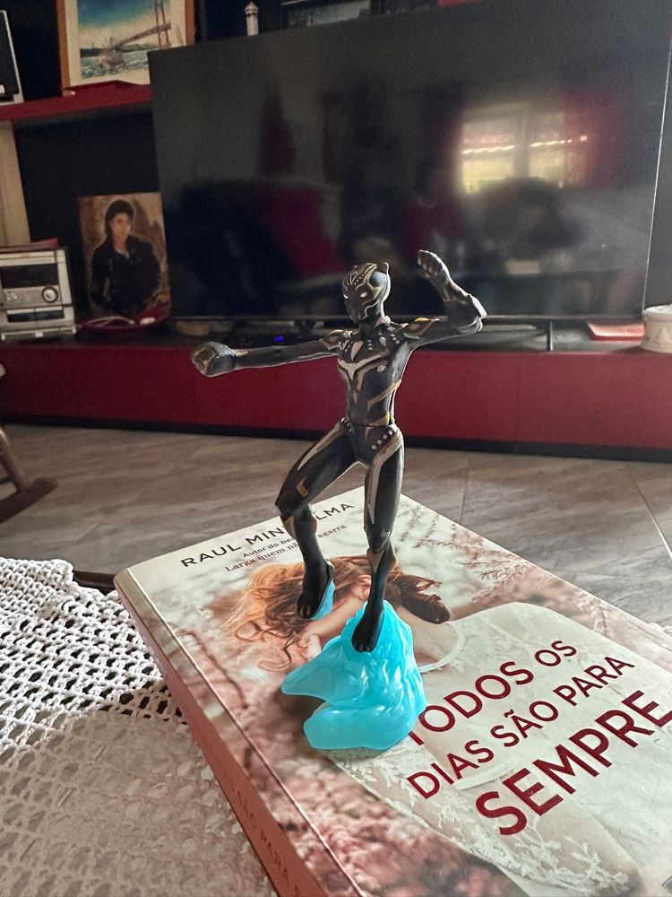 Black Panther Marvel boneco/figura