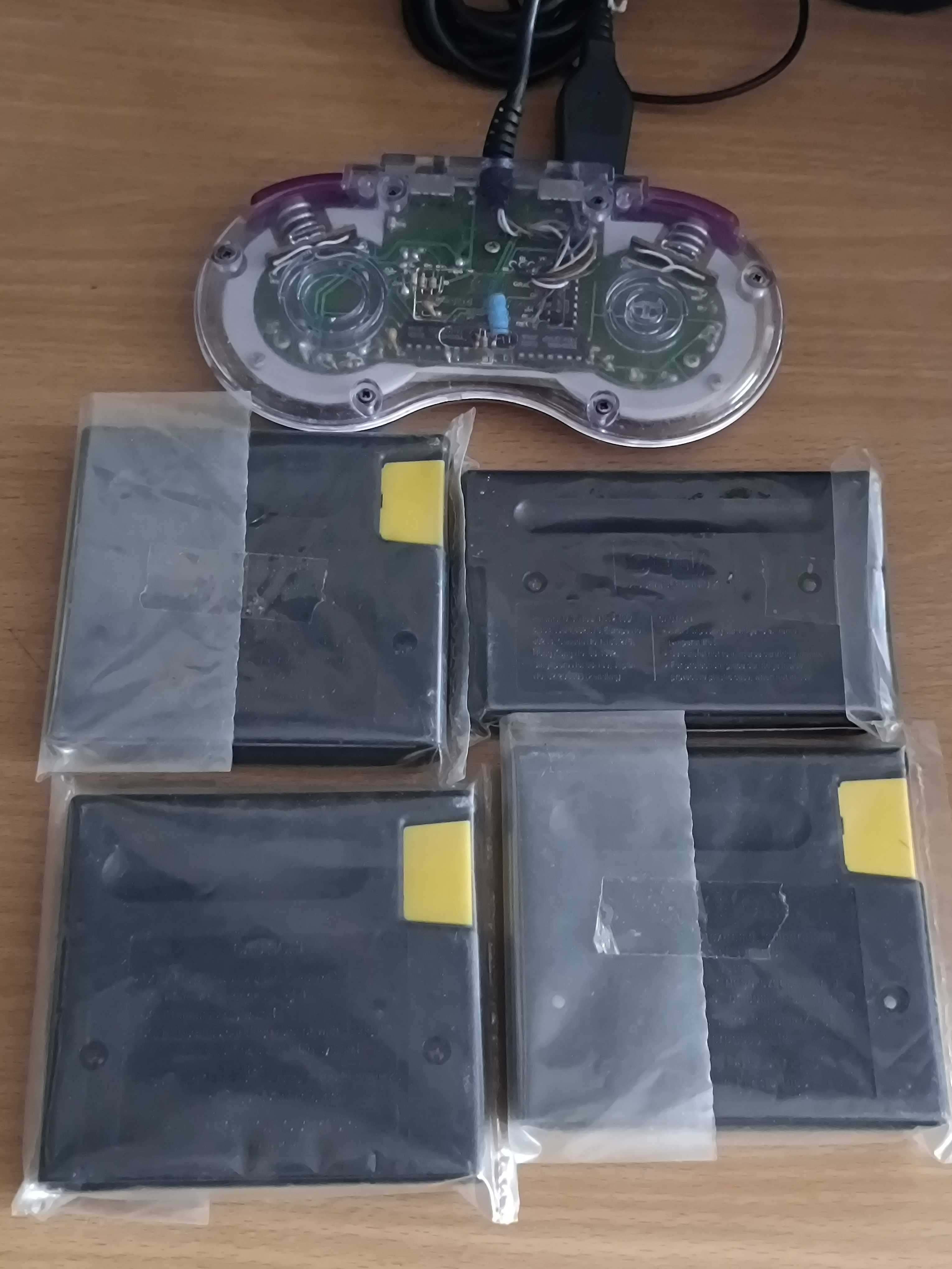 Sega Mega Drive 4 videogames e 1 comando