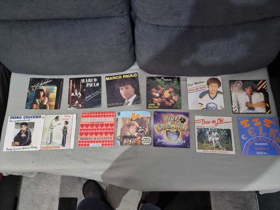 Vendo Varios discos de vinil singles