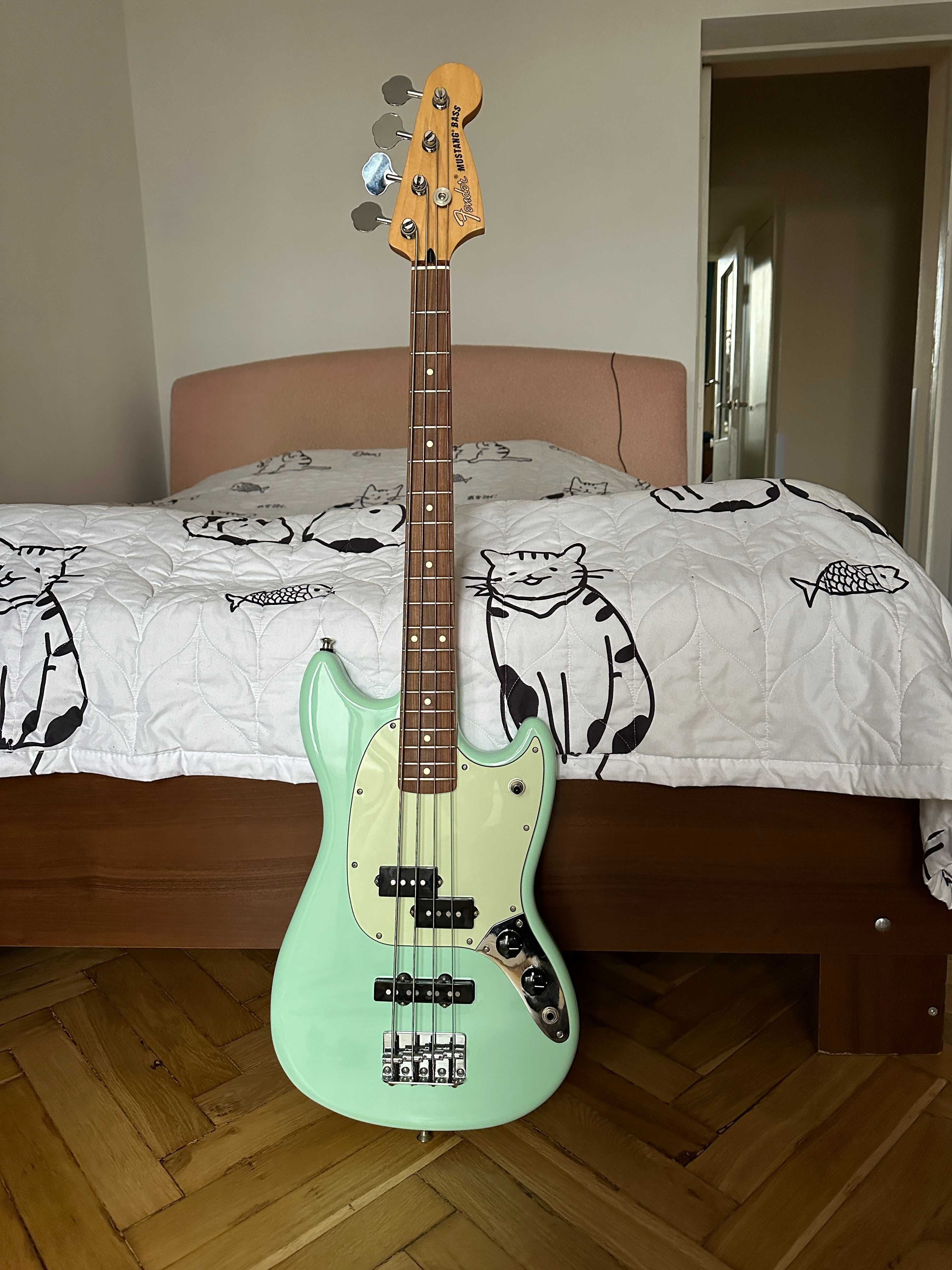 Бас гитара / Бас гітара Fender Player Series Mustang Bass PJ Seaform