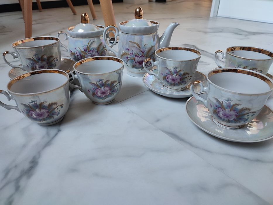 Porcelanowy zestaw kawowy ( idealny )