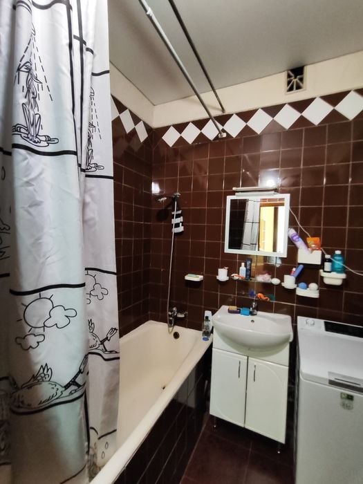 Здам чотирьохкімнатнутквартиру у центрі, вул. Патріотична