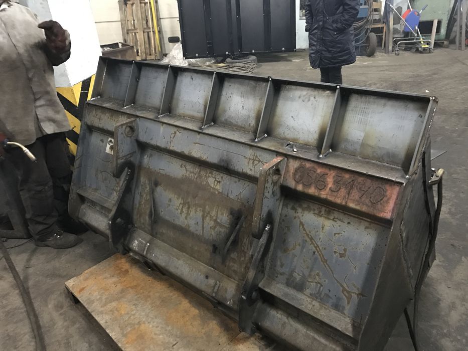 Mobilny spawacz,  remont naprawa ślusarz napawanie- spawanie dojazd