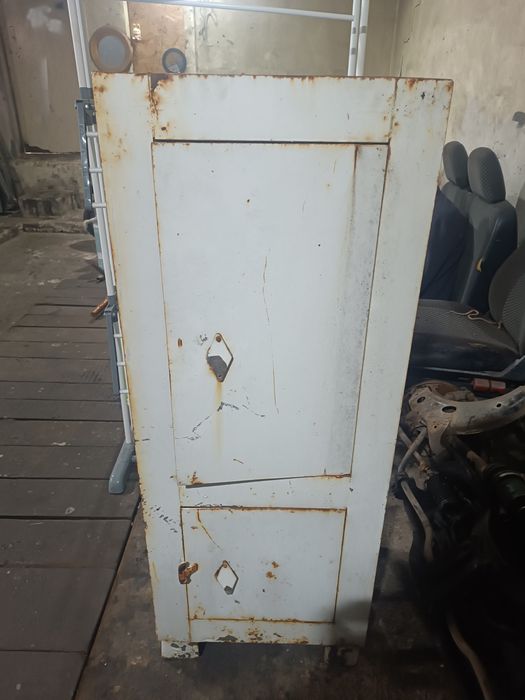 Советский сейф 80х20х20