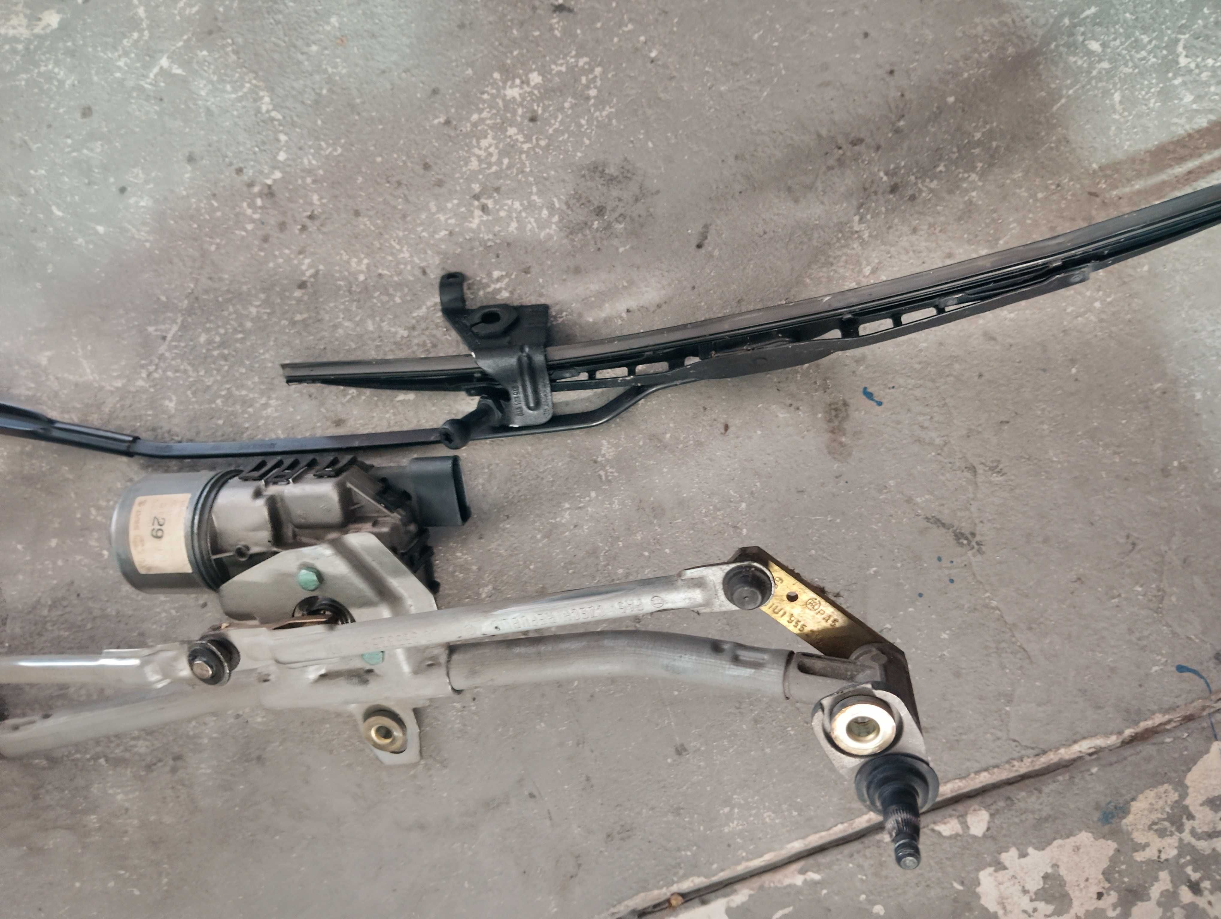 Motor e suporte de escovas para-brisas Audi a3 8l fase 2 pd 130