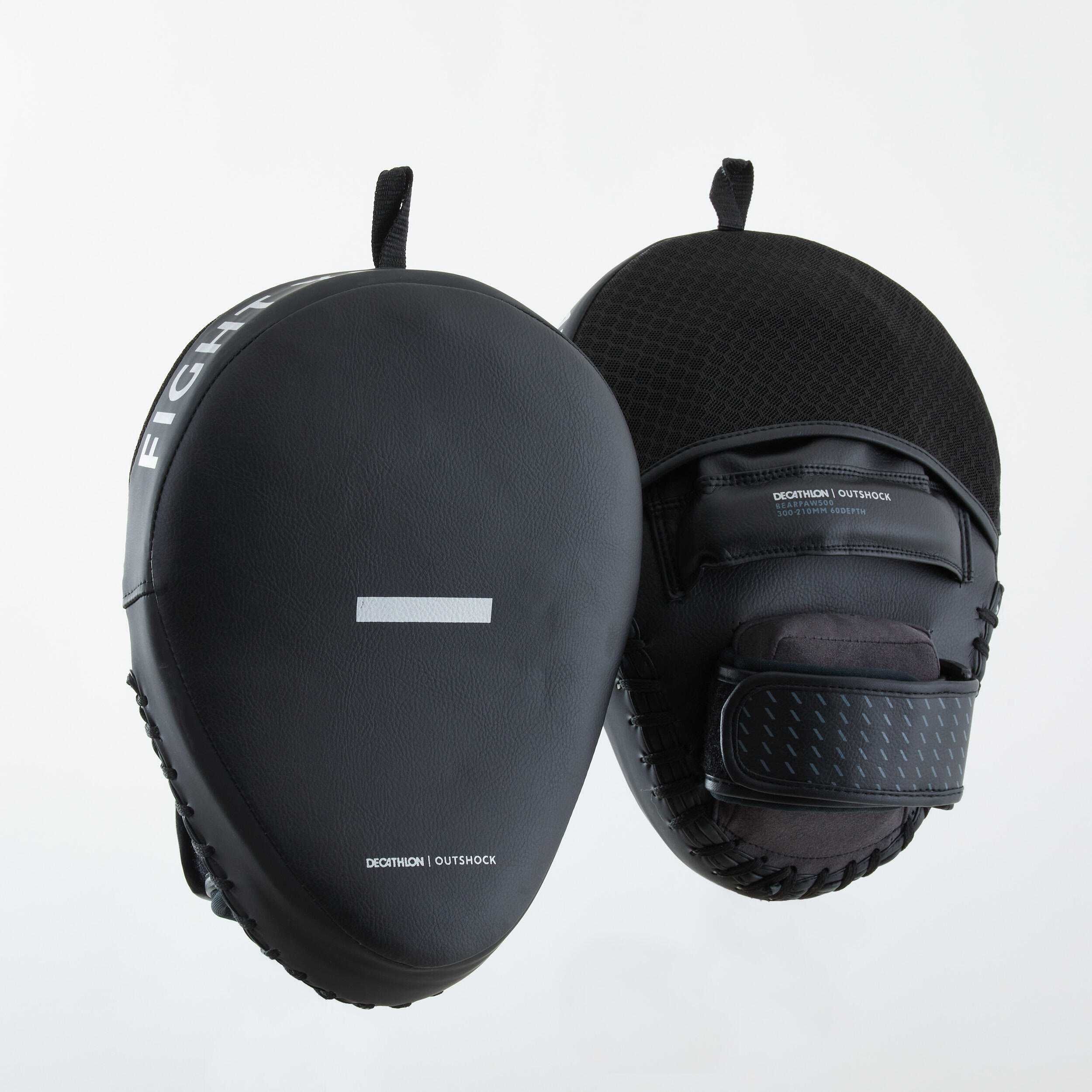 Material Boxe, Capacete; Plastrons.
