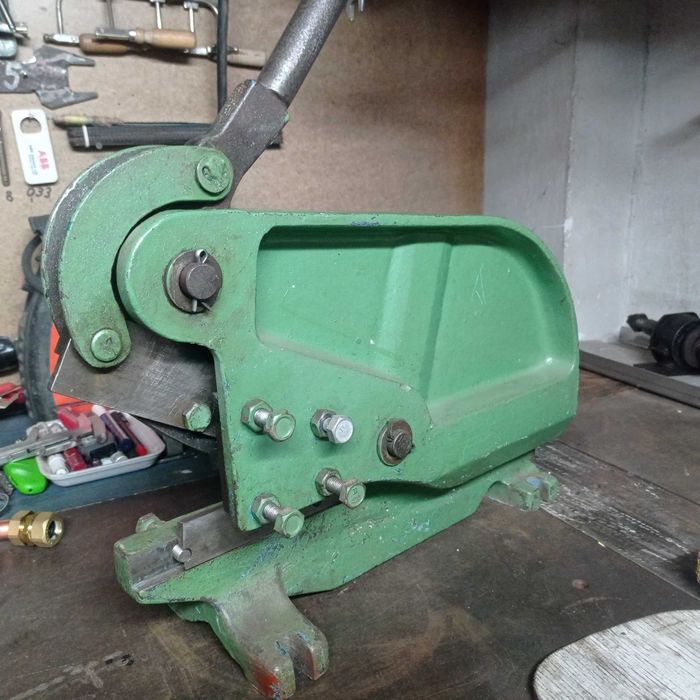 Nożyce  dzwigniowe VIS , ręczna gilotyna do blachy prętów