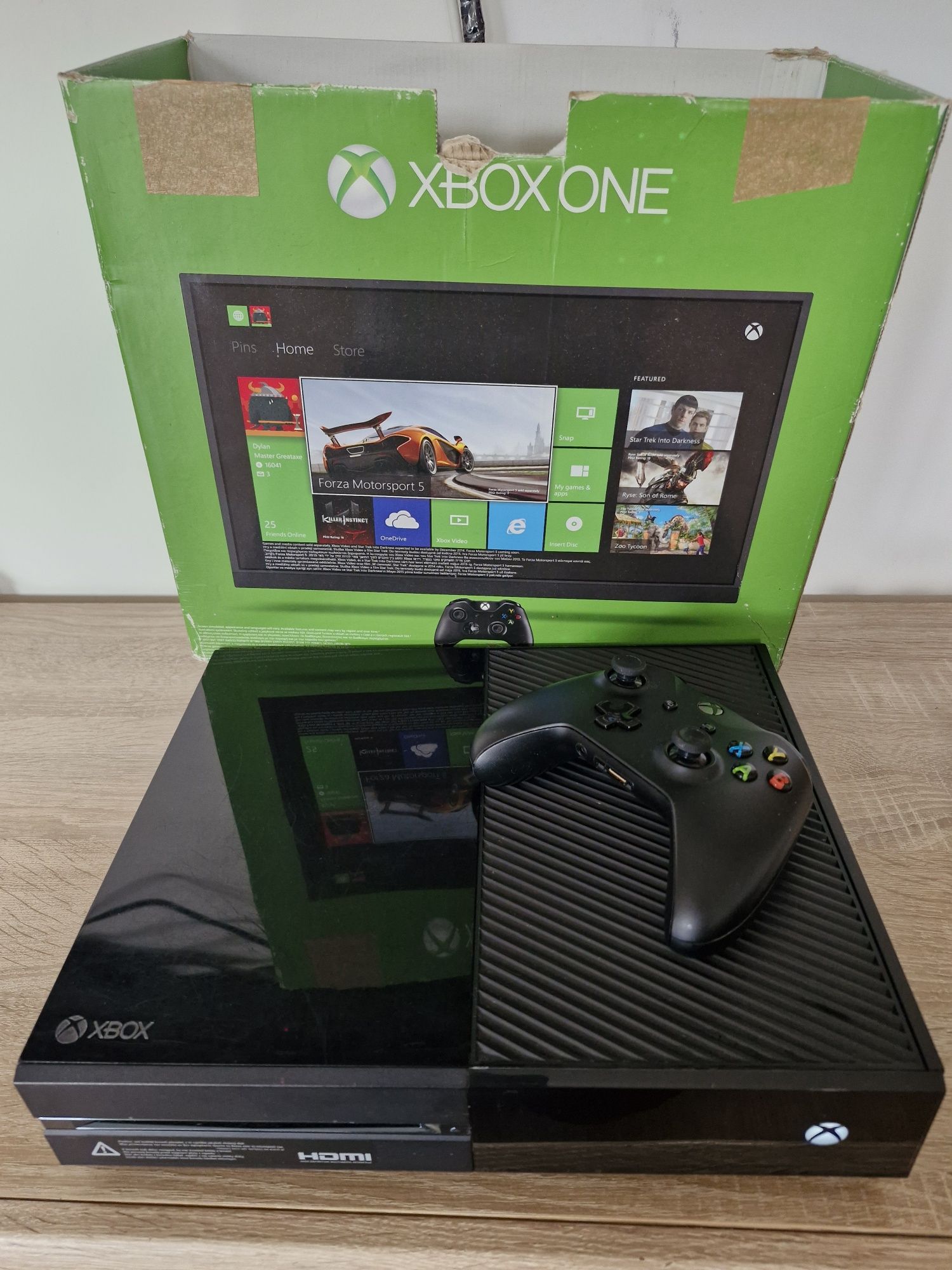 Xbox One 500gb + pad