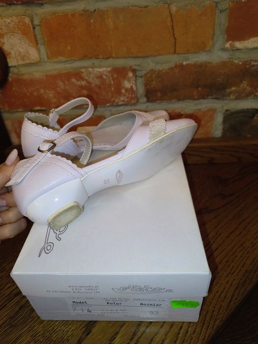 Buty komunijne dziewczęce rozm. 32