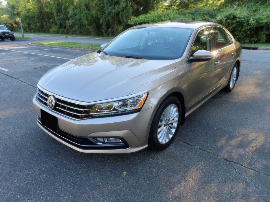 Volkswagen Passat SE      2016