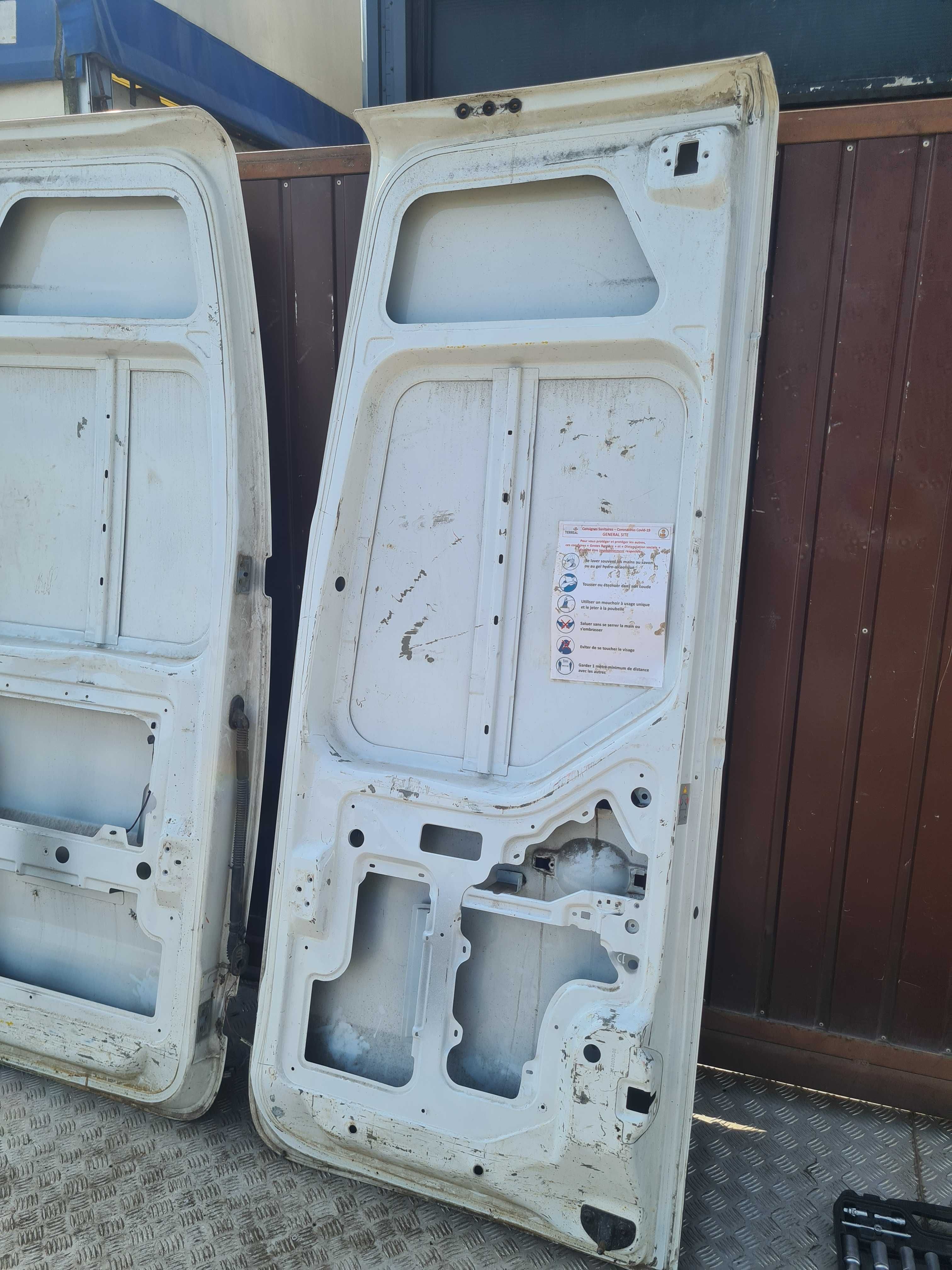 Renault Master III drzwi tylne skrzydełka lewe prawe Movano drzwi tył