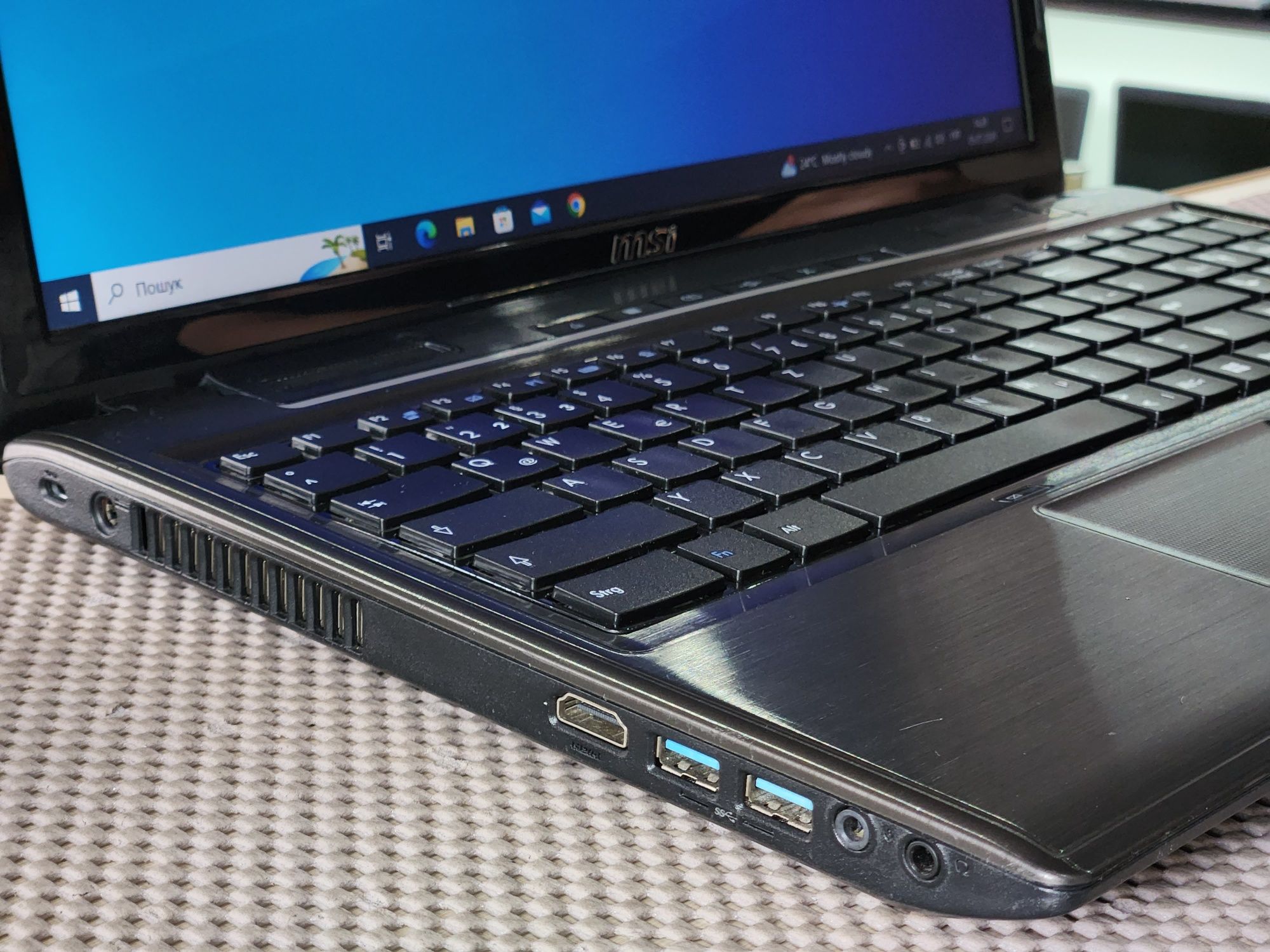 Ноутбук MSI 15.6/ I3-4000/8GB/ 128GB нова батарея