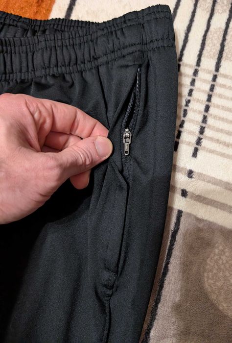 Мужские спортивные штаны Under Armour, размер M