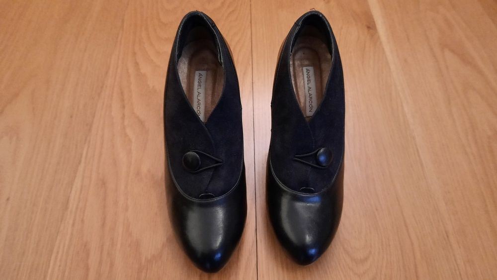 Sapatos senhora 38 em mto com estado "Angel Alarcon"