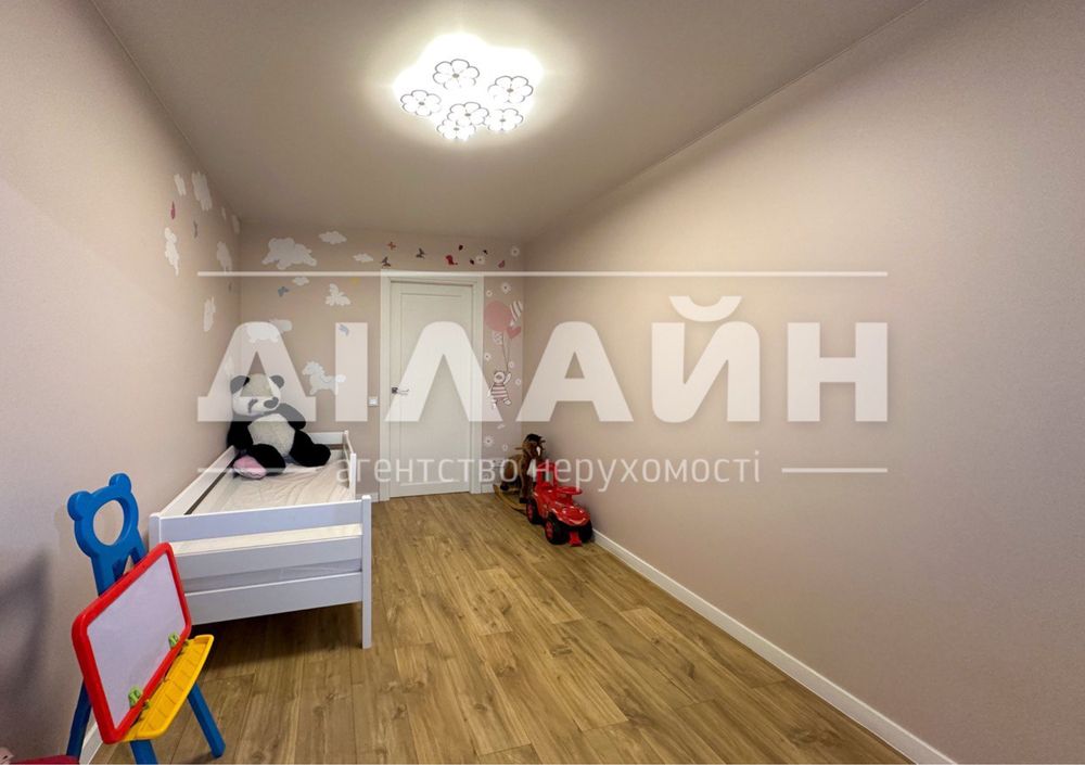 Идеальная 3х комн  с панорамным балконом в центре города