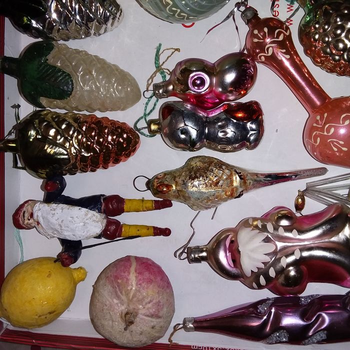 Ёлочные игрушки. СССР. Ватные, стеклярус. Шишки, шары.