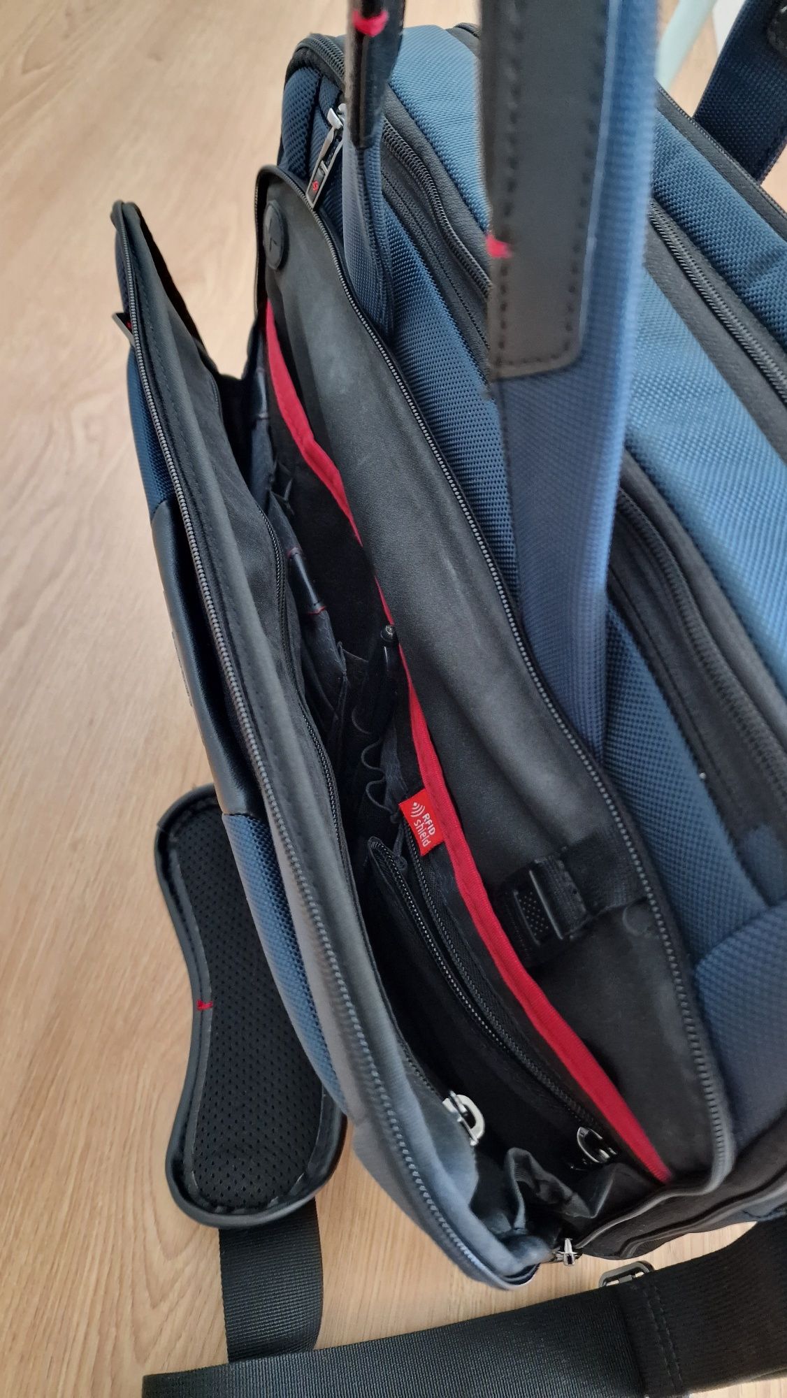 Samsonite Pro DLX 5 15.6''