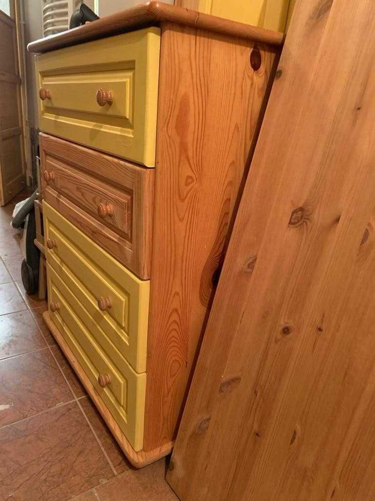 Komoda z szufladami lite drewno