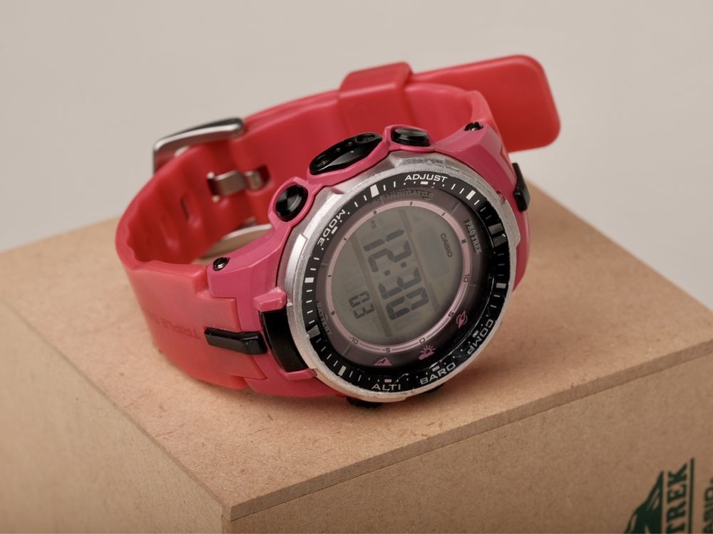 Casio Protrek różowy