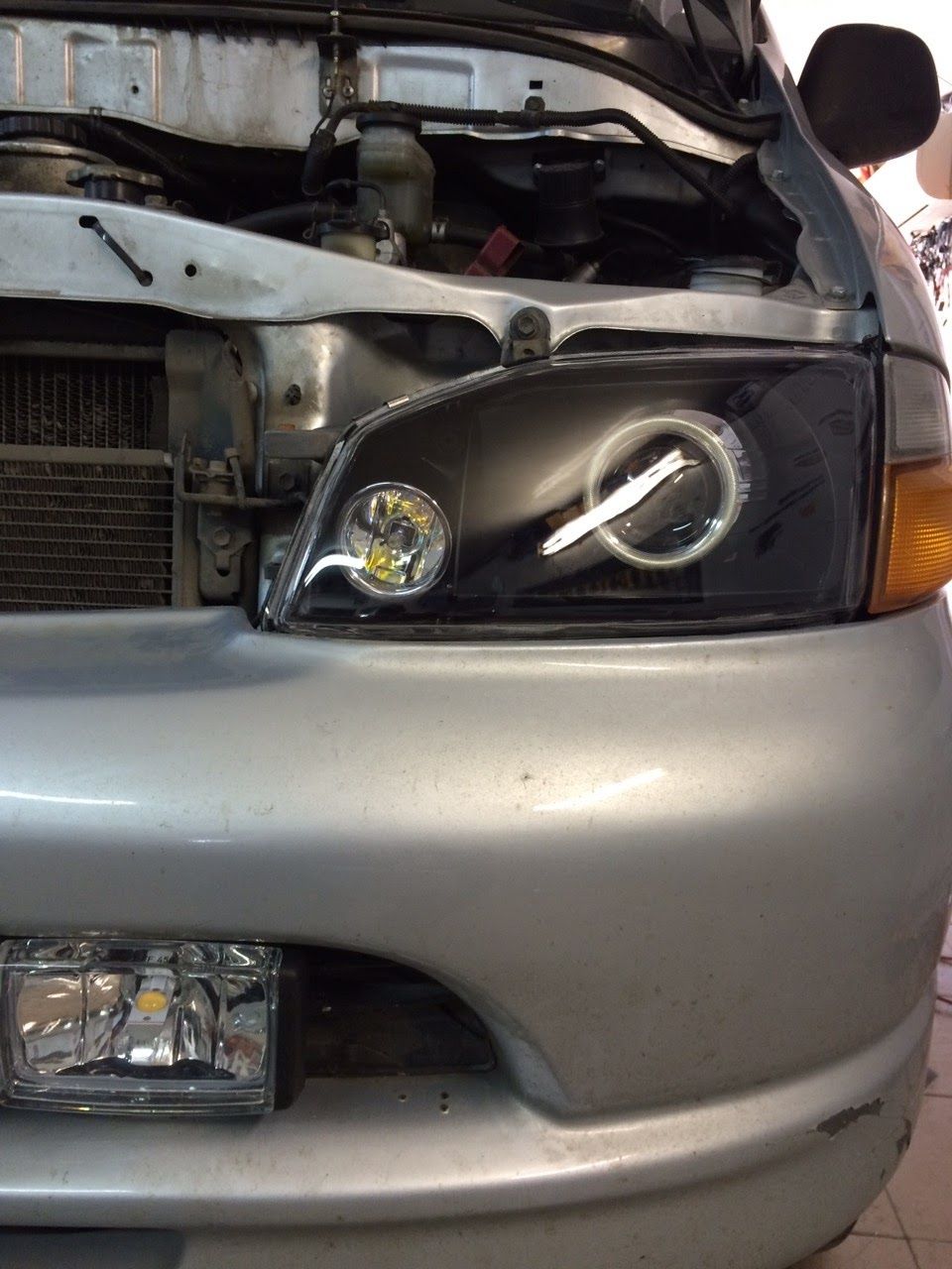 Стекло фар фары стекло прозрачные фары Hiace A80 T4 Vectra Patrol Y61