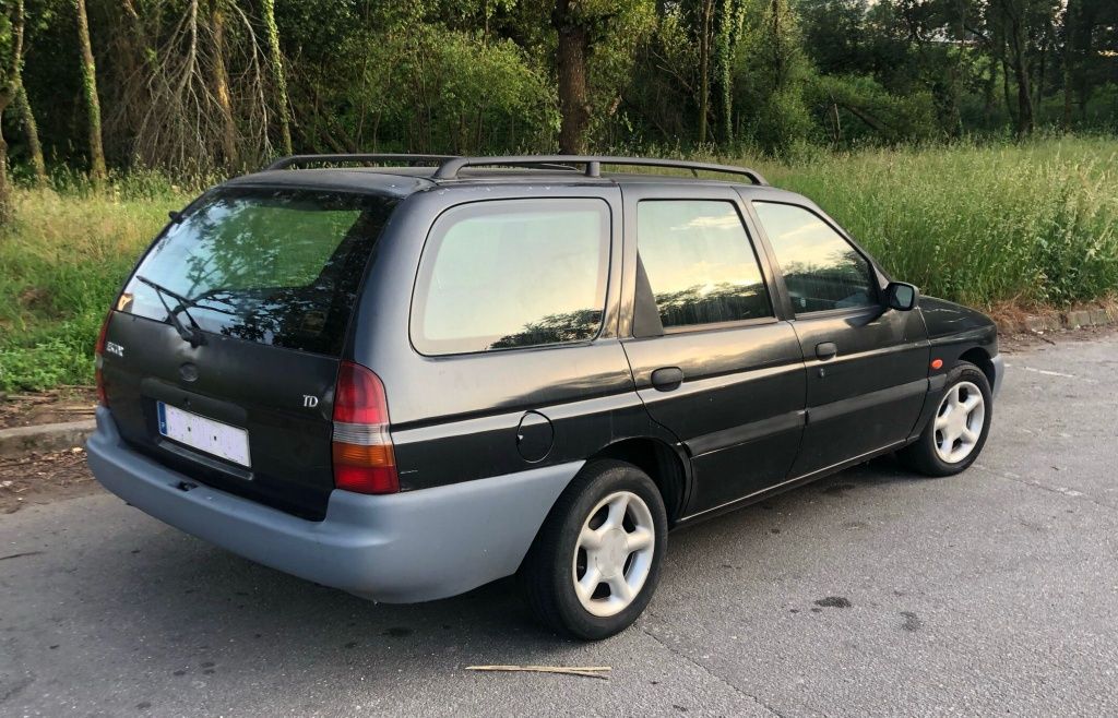 Ford Escort 1998 Turbo Diesel – 47.478 km – Teto Solar – Oportunidade!
