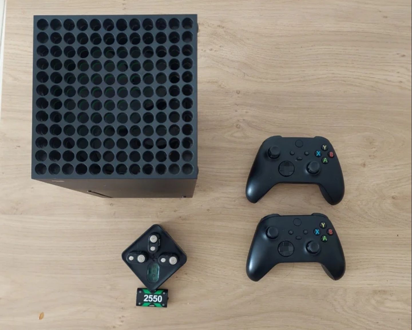 Xbox One Series X + 2 Comandos