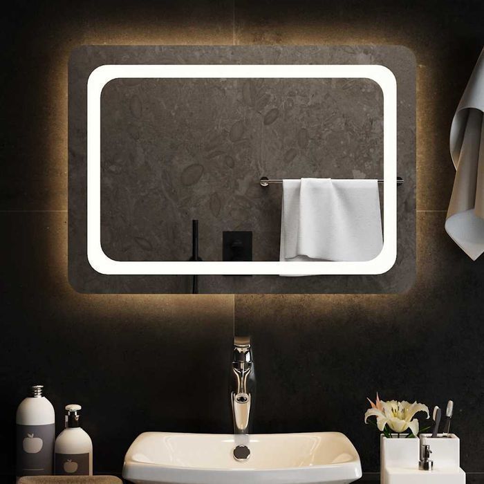 Lustro Łazienkowe LED 70x50 cm z Interfejsem USB, IP65