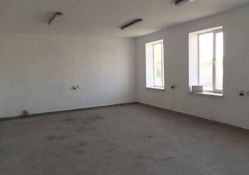 Приміщення 460м2, ремонт, територія 20с