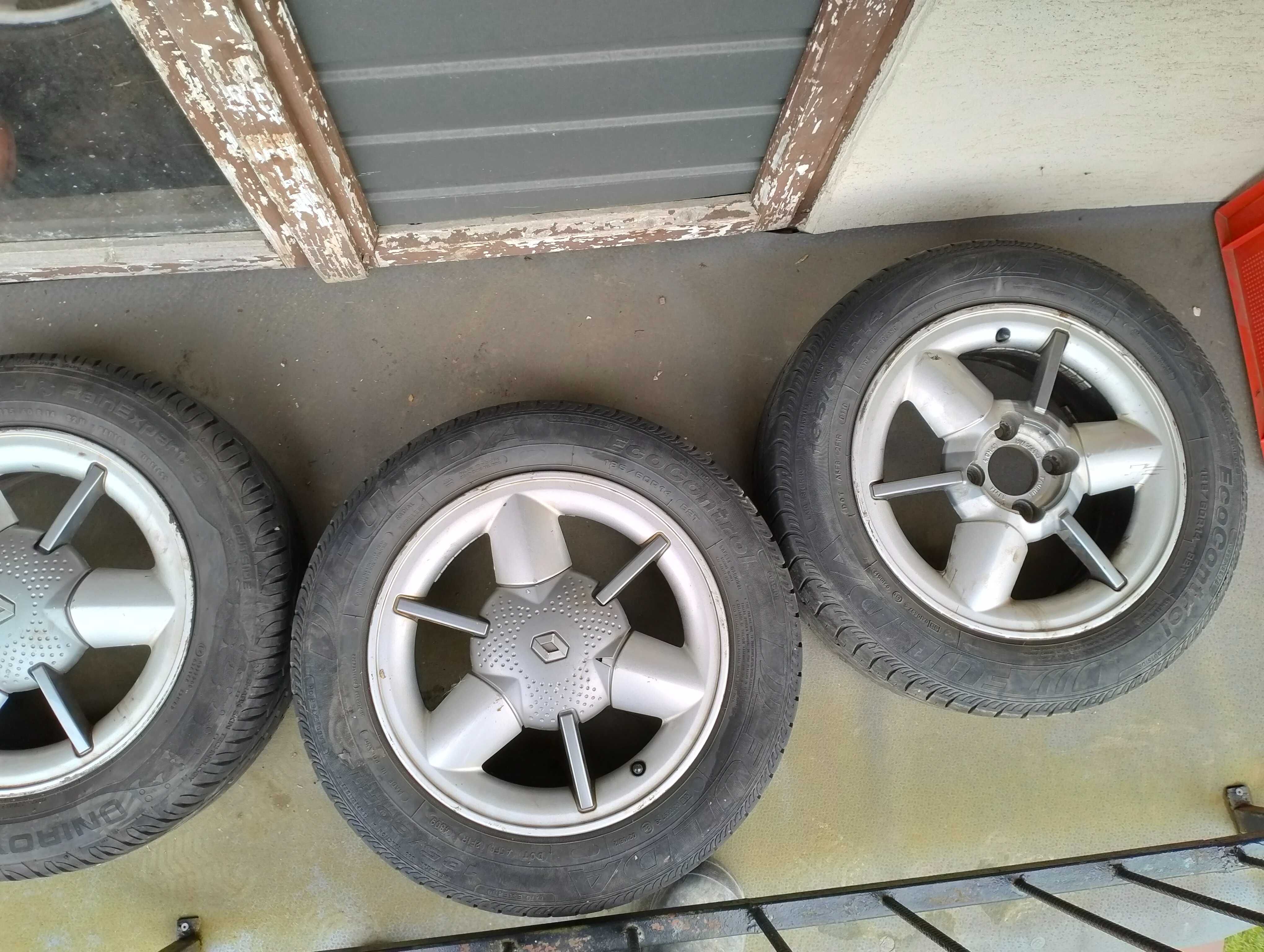 4 szt. Alufelgi z oponami letnimi rozstaw 4x100, 185/60 R14